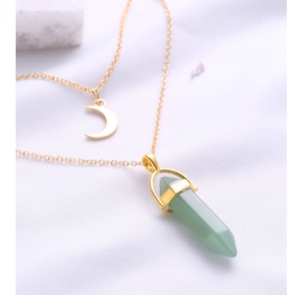 PENDANT NECKLACE W/ MOON - Picture 4 of 4